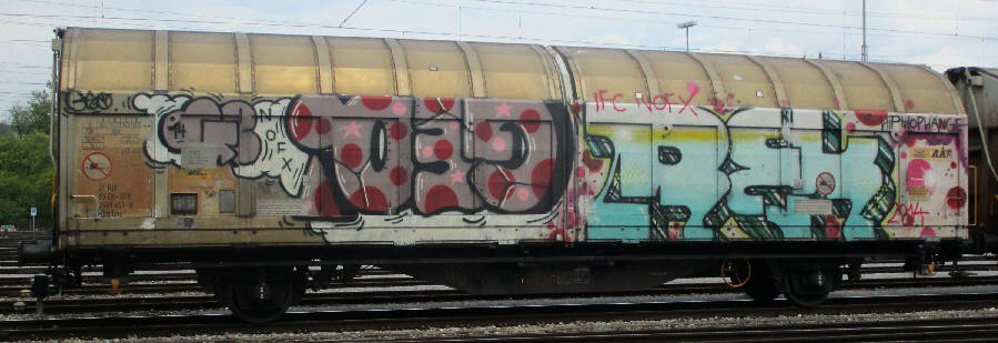 GEO REK freight graffiti