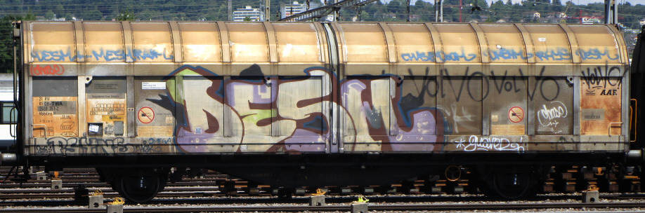 £desm SBB-güterwagen graffiti zürich cargo train graffiti freights