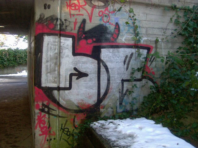 HEOK graffiti zrich