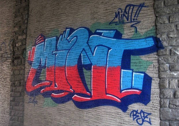 BYZ MINT graffiti zrich 2010