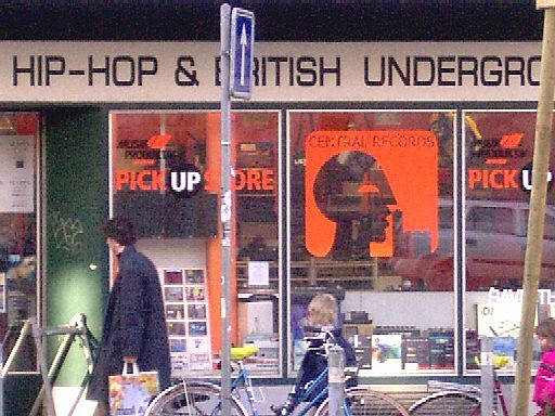 save the vinyl hip hop and british underground pick up store central zurich. den central records store am zrcher central mit hip hop vinyl gibt es nicht mehr